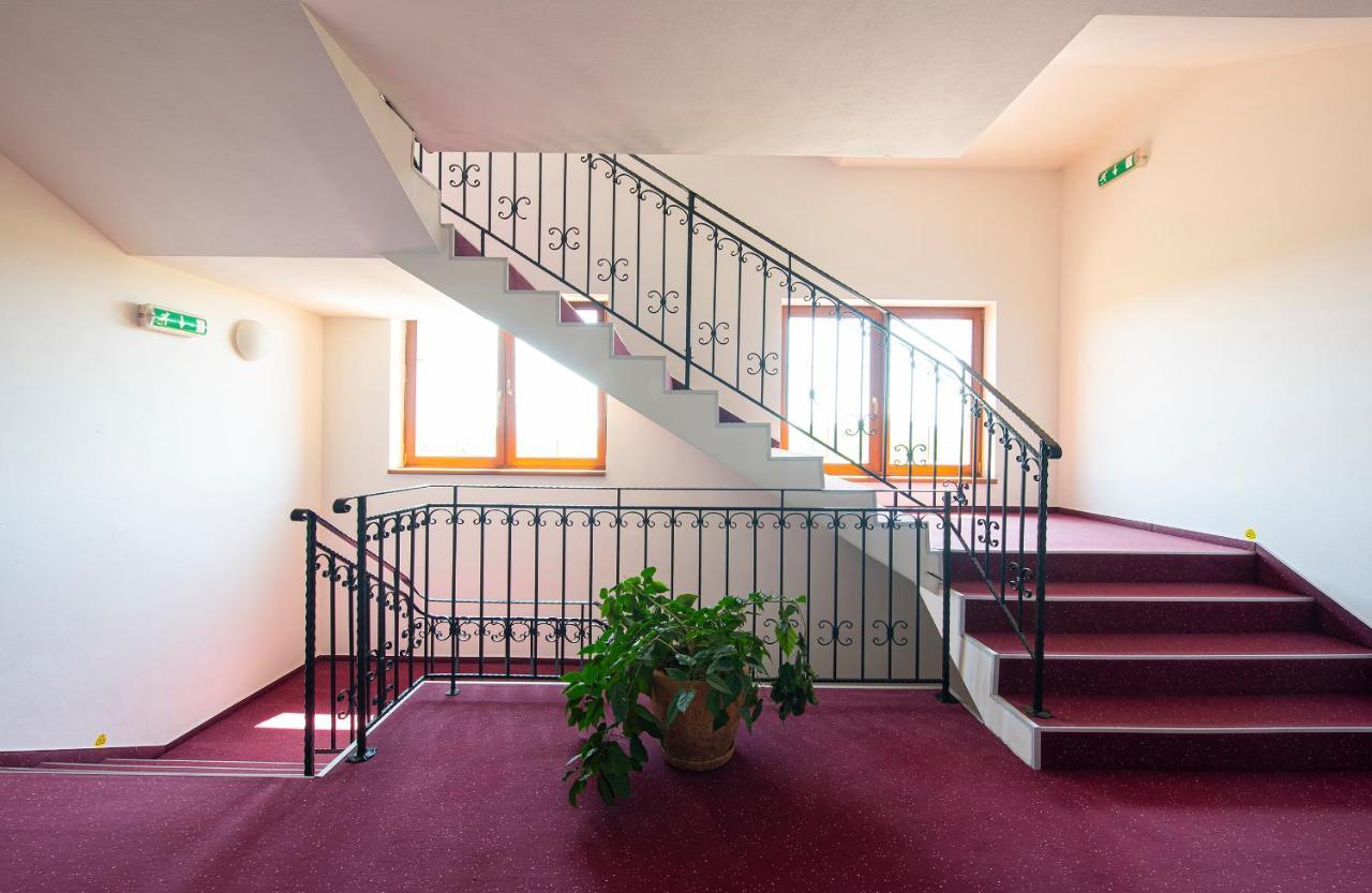 Apartmany Sileas Vel'ka Lomnica Exteriör bild
